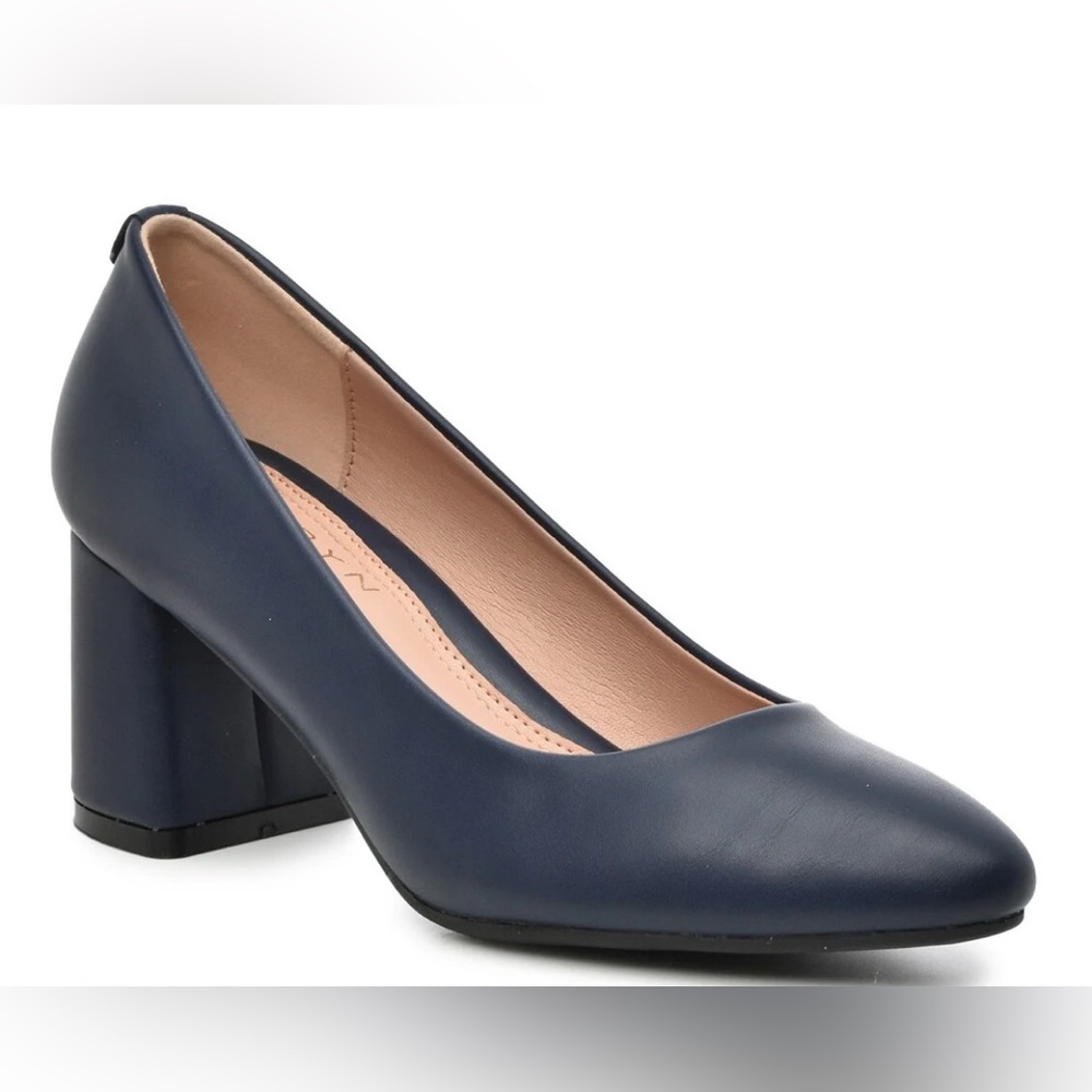 Taryn Maine Navy Blue Women's Block Heel Pumps